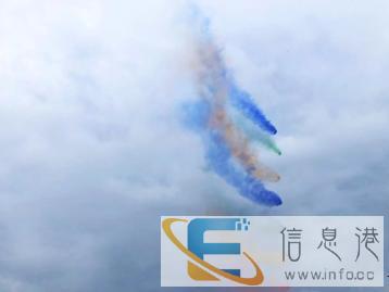 创意无人机表演无人机编队彩烟无人机冷焰火无人机航拍