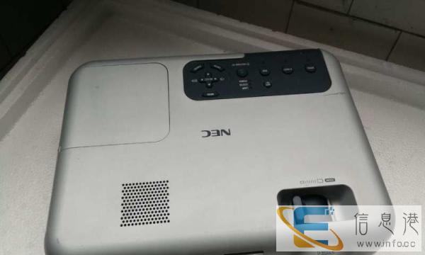 出售二手投影仪