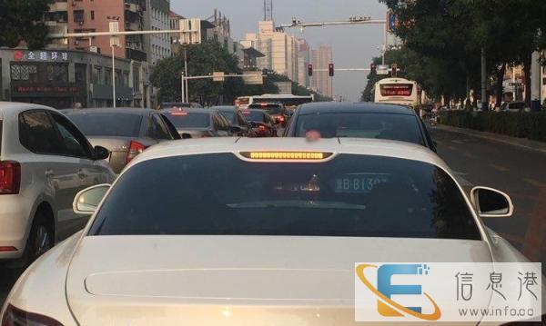 面包轿车长期对外出租