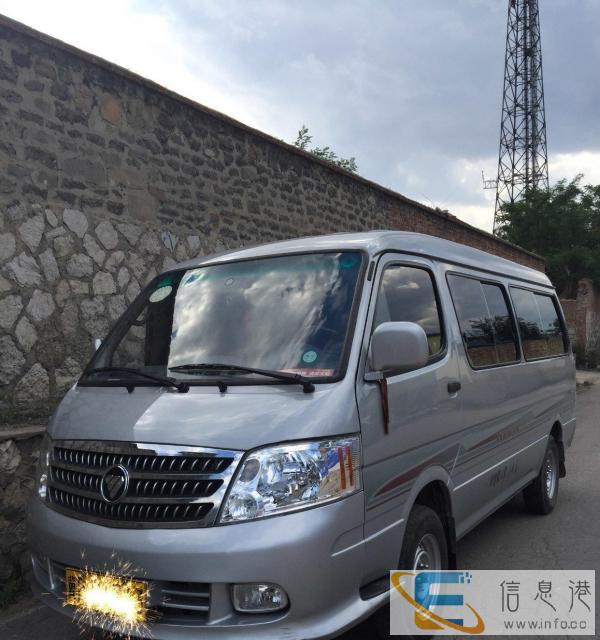 校车，家庭旅游，面包车出租