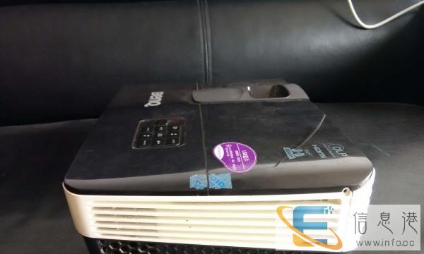 转让明基投影仪一台 - 1000元