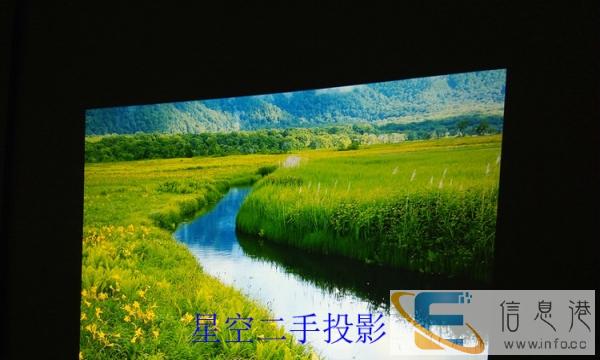 星空二手投影竭诚为您服务适合家用办公教育培训等投影仪