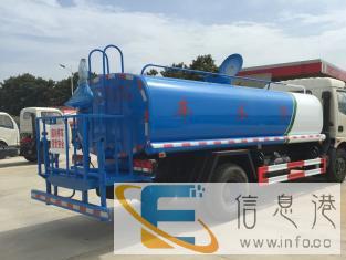东风大多利卡国五洒水车