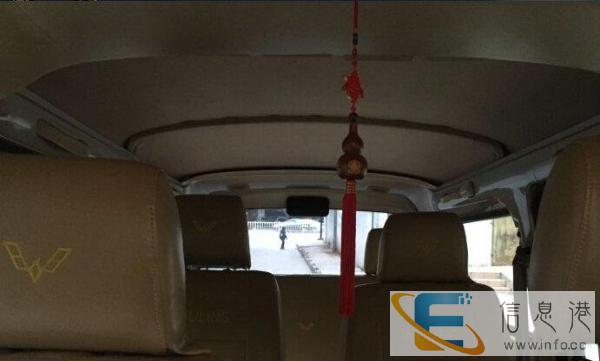 七座五菱荣光面包车出租