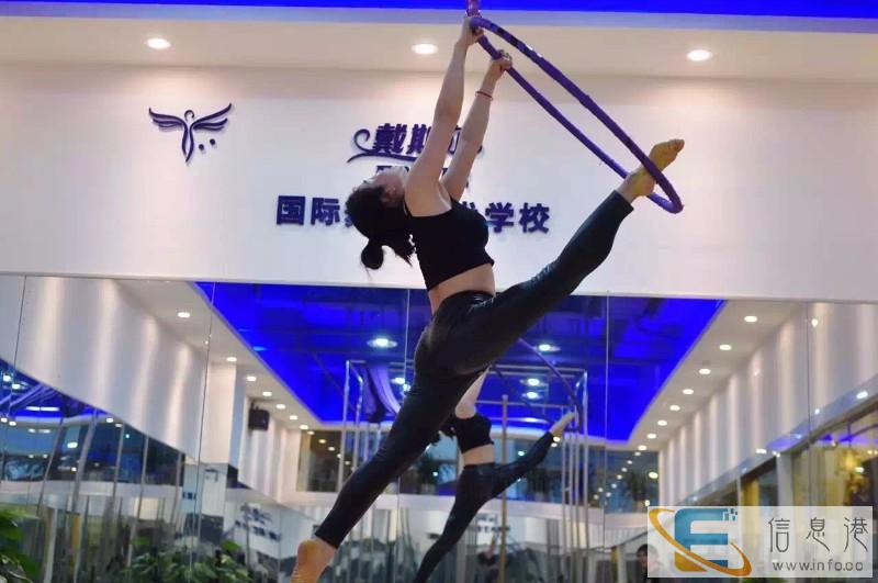 新乡学舞蹈一年多少钱高中生,新乡舞蹈班一个学期多少钱