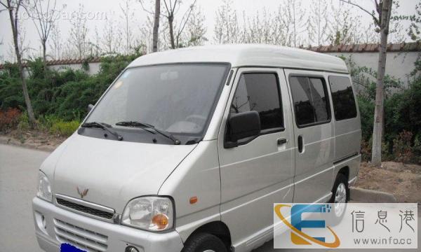 面包车带司机出租，有空调导航，搬家送货送人都可以