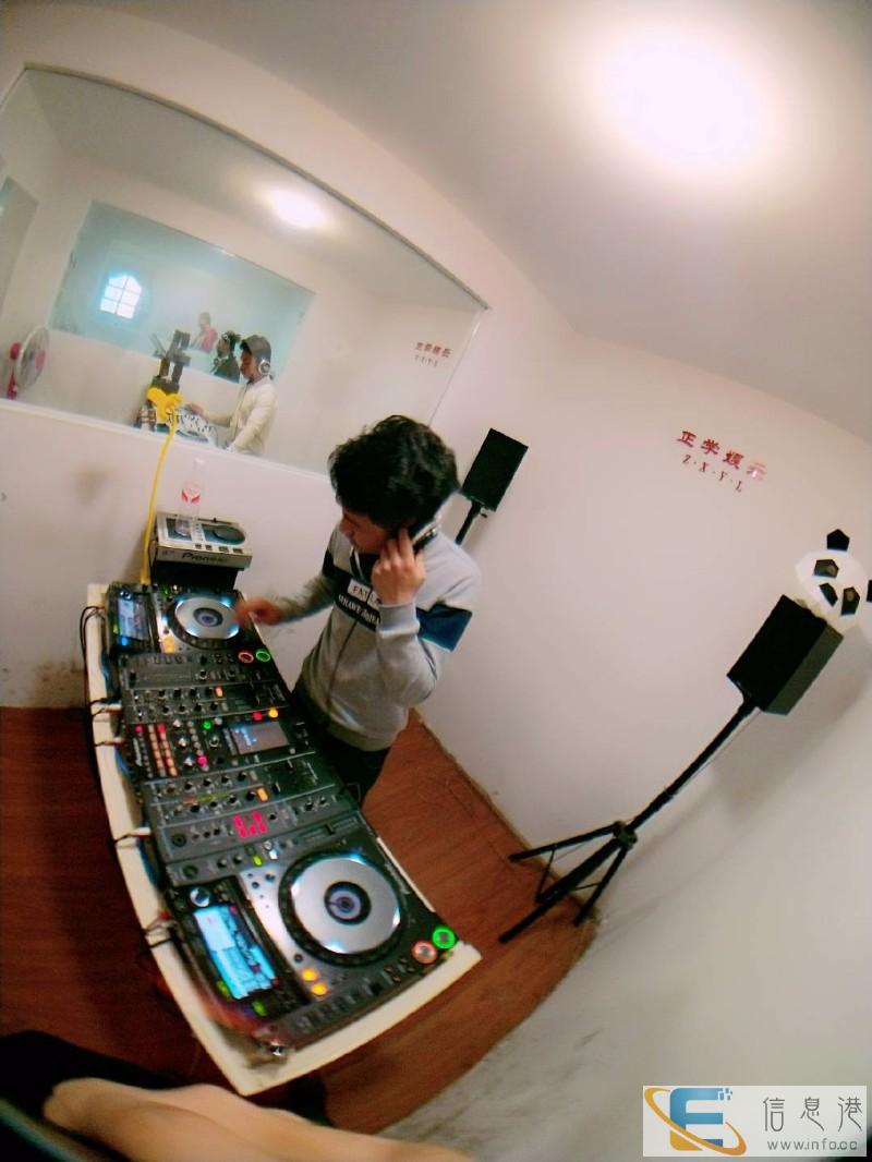咸宁学DJ，咸宁酒吧DJ培训学校，咸宁夜店DJ培训联系电话