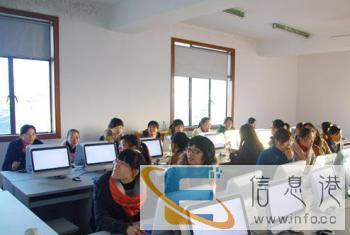 荣县学文职策划，word、excel、ppt在杺