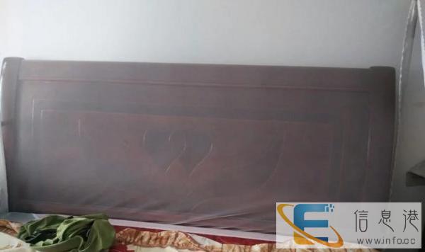 低价转让98成新1.5米床