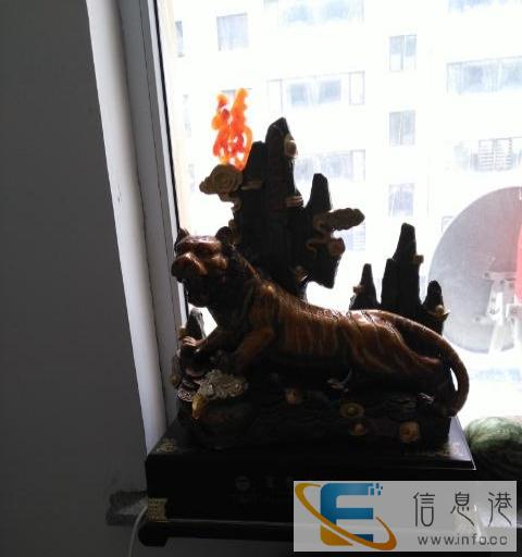 虎啸河山大型摆件