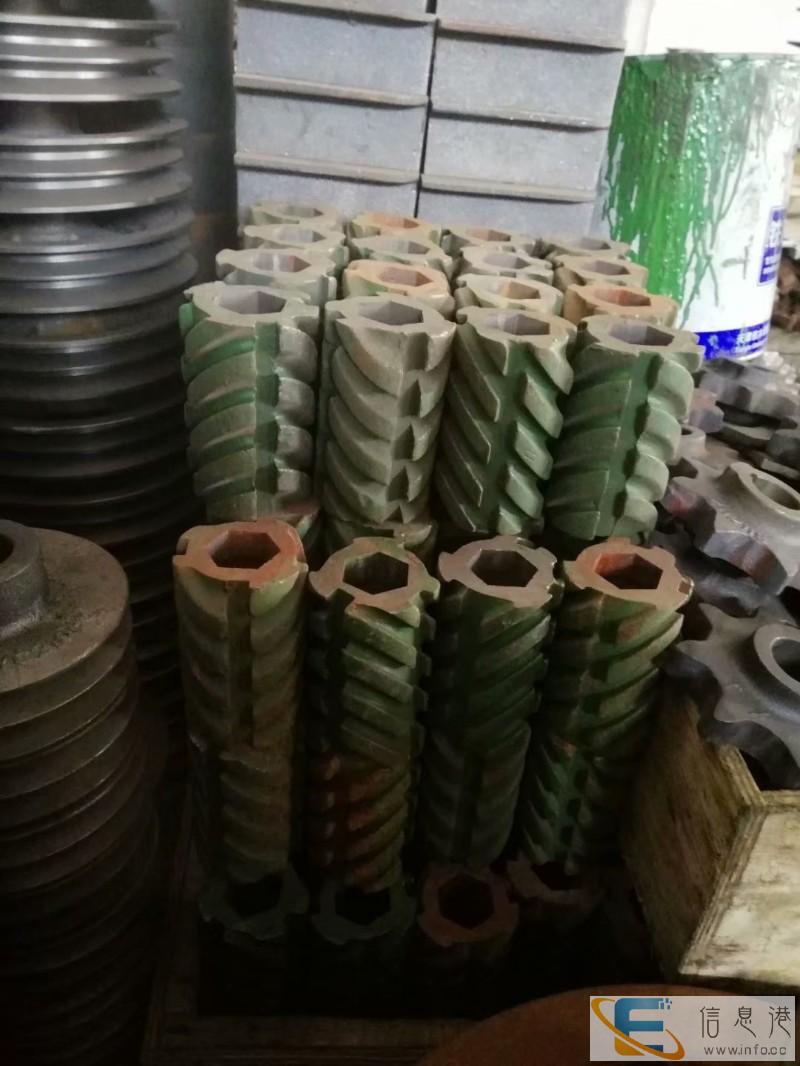 约翰迪尔收割机零部件大全