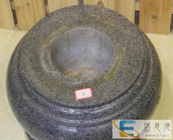 家庭办公居家摆件黄金樟包公摆件