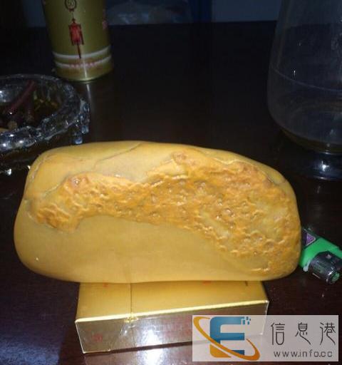 黄蜡石摆件