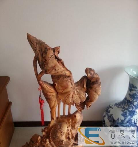 鱼戏河莲雕刻摆件