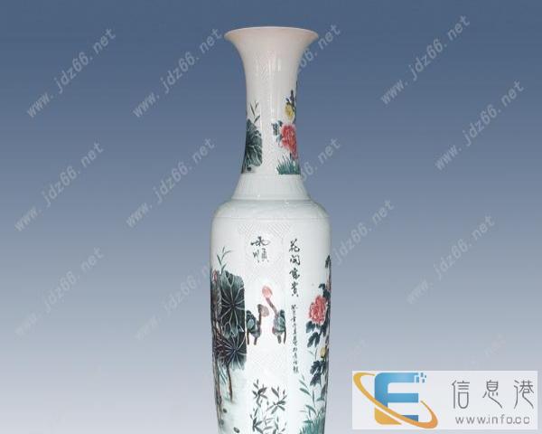 景德镇青花山水大花瓶生产厂家