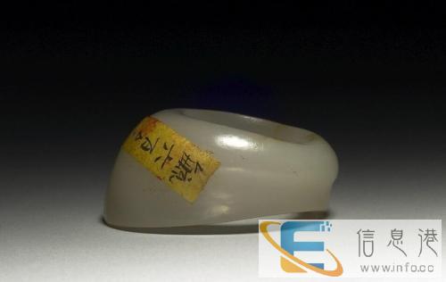 现金买卖 鉴定古玩古董 瓷器玉器等 以拍卖价为准 看货交易