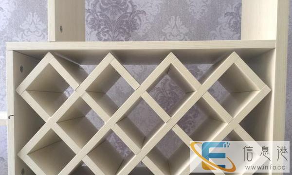 全新未用的壁挂式酒柜