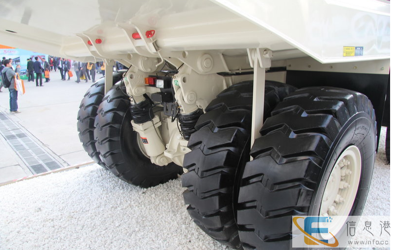 徐州厂家批发甲子轮胎16.00-24铲车轮胎E3花纹现货正品