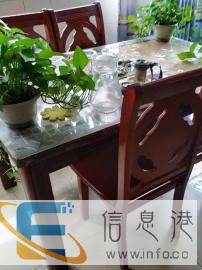 自家用的大理石餐桌椅代价转让