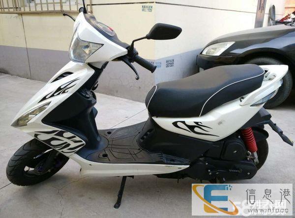 超低价出售正版雅马哈鬼火摩托 喜欢的请联系