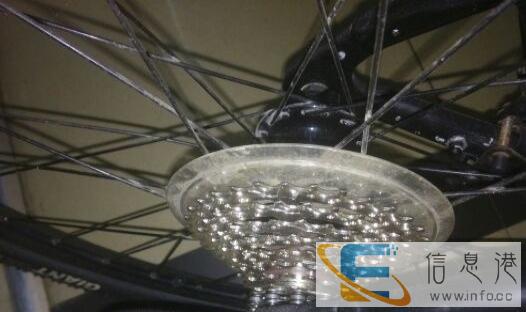 捷安特升级板27速自行车