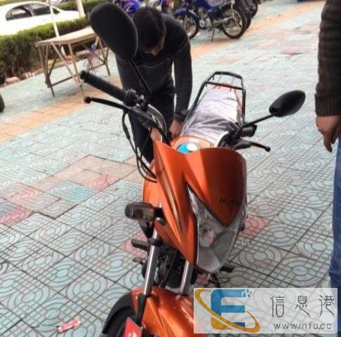 春风250四轮摩托沙滩摩托