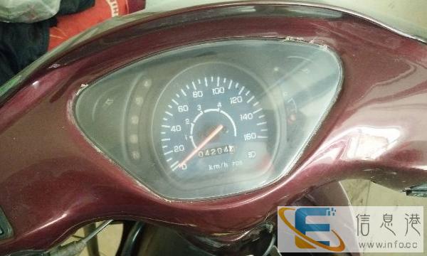 九成新钱江弯梁摩托