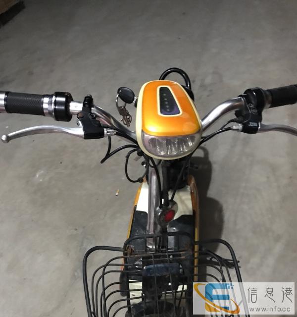 小型电动车,方便停放