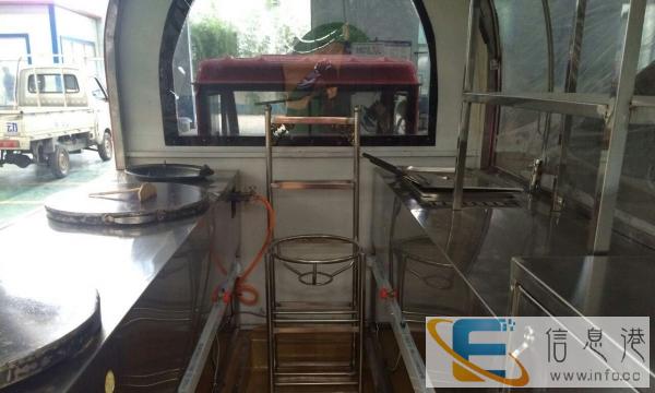 电动小池麻辣烫车烧烤炸串车 四轮电动小吃车美食车餐车