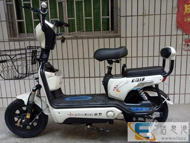 低价转让仅用6天全新小刀牌电动车