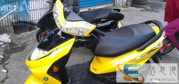各位亲们,机会难得哦本人转让雅马哈踏板摩托车