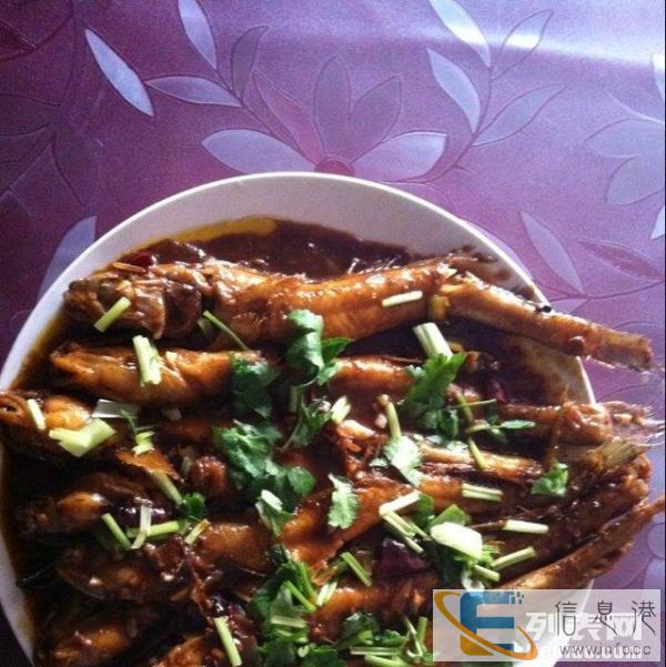 各种外卖盒饭,炒菜打包,盖饭,免费送餐