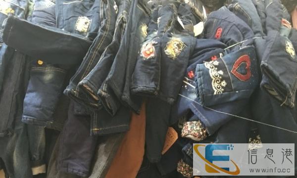 处理一批儿童牛仔裤