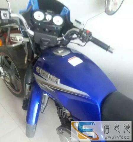 豪爵钻豹125摩托车