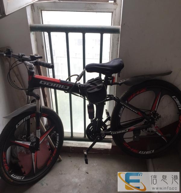 折叠山地车放SUV后备箱方便