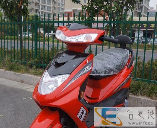友好车业出售踏板摩托车