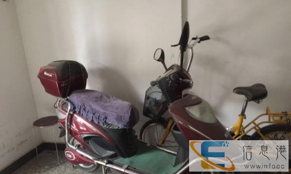 九成新爱玛电动车一枚