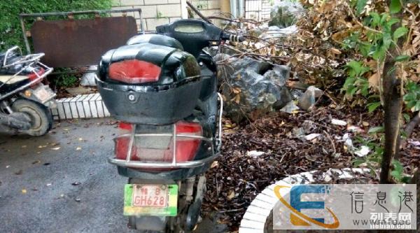 刚换电瓶绿源电车卖了