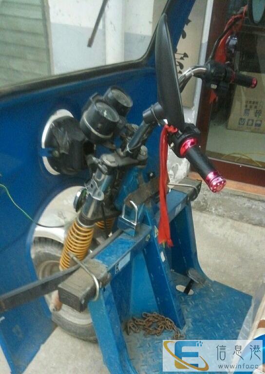 通胜电动三轮车5块电池,马力大,载重1.5吨