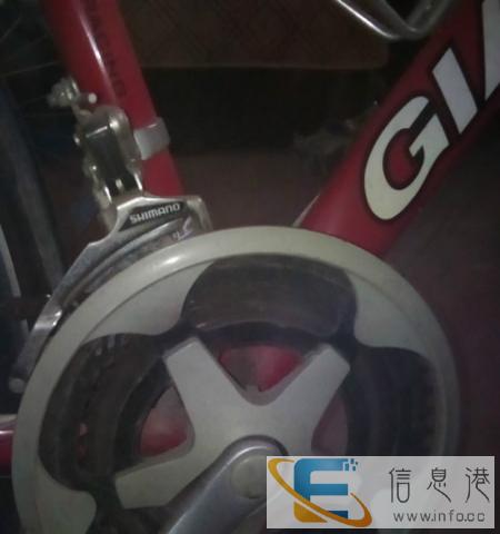 一辆捷安特公路自行车低价转让