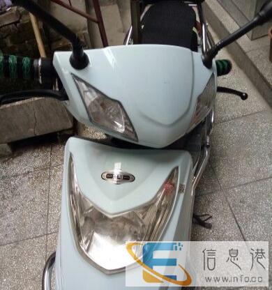 出售五块电瓶的立马电动车