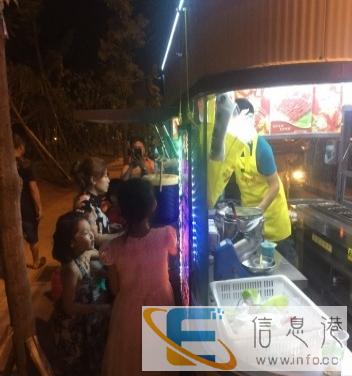 电动四轮小吃车