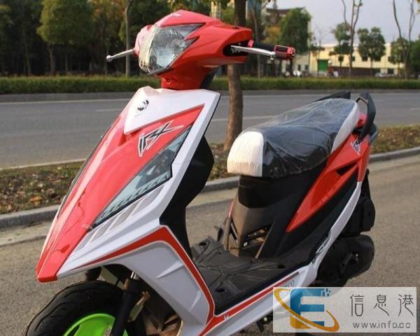 全新雅迪品牌60伏20安时超威大电摩转让