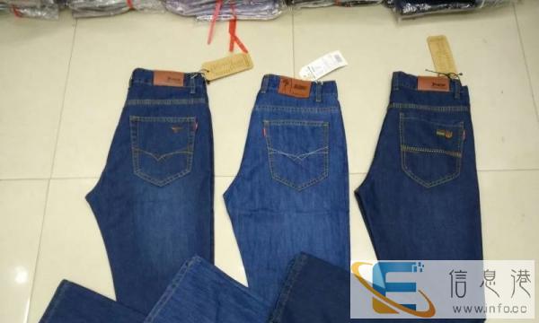 常年供应四季服装尾货男装 女装 老年装,儿童服装等