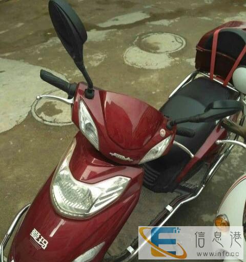 15年十月份买的爱玛牌电动新车,无摔过,无划痕,因本人去外地