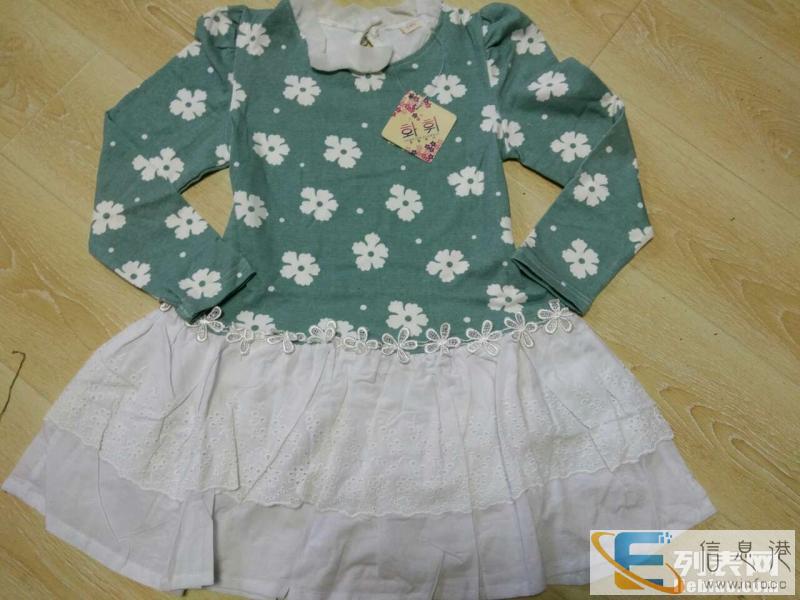 品牌童装羽绒服 男童女童都有 中大童居多 款式新颖 价格低廉