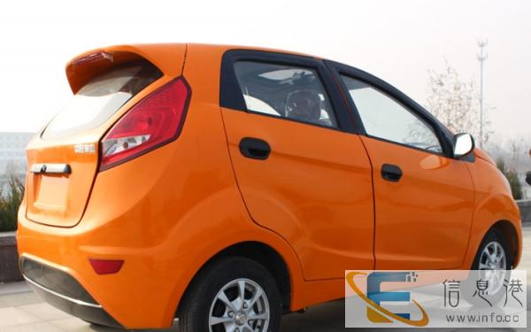 老年代步车新能源全封闭电动四轮观光车油电两用电动车