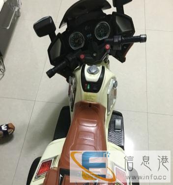 儿童电动摩托车双驱动