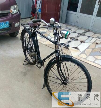 老式红旗自行车
