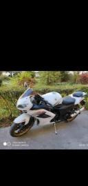 公路赛趴赛机车